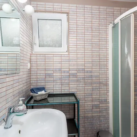Guest house Apartments Tamaris Malinska